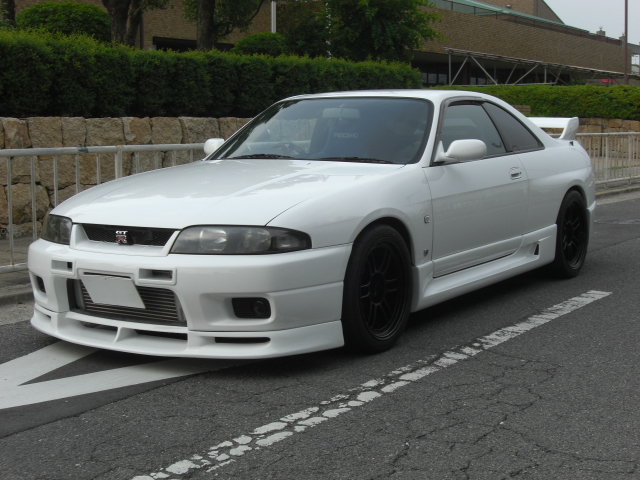 skyline gtr r33. Nissan Skyline R33 GTR 2.7 HKS